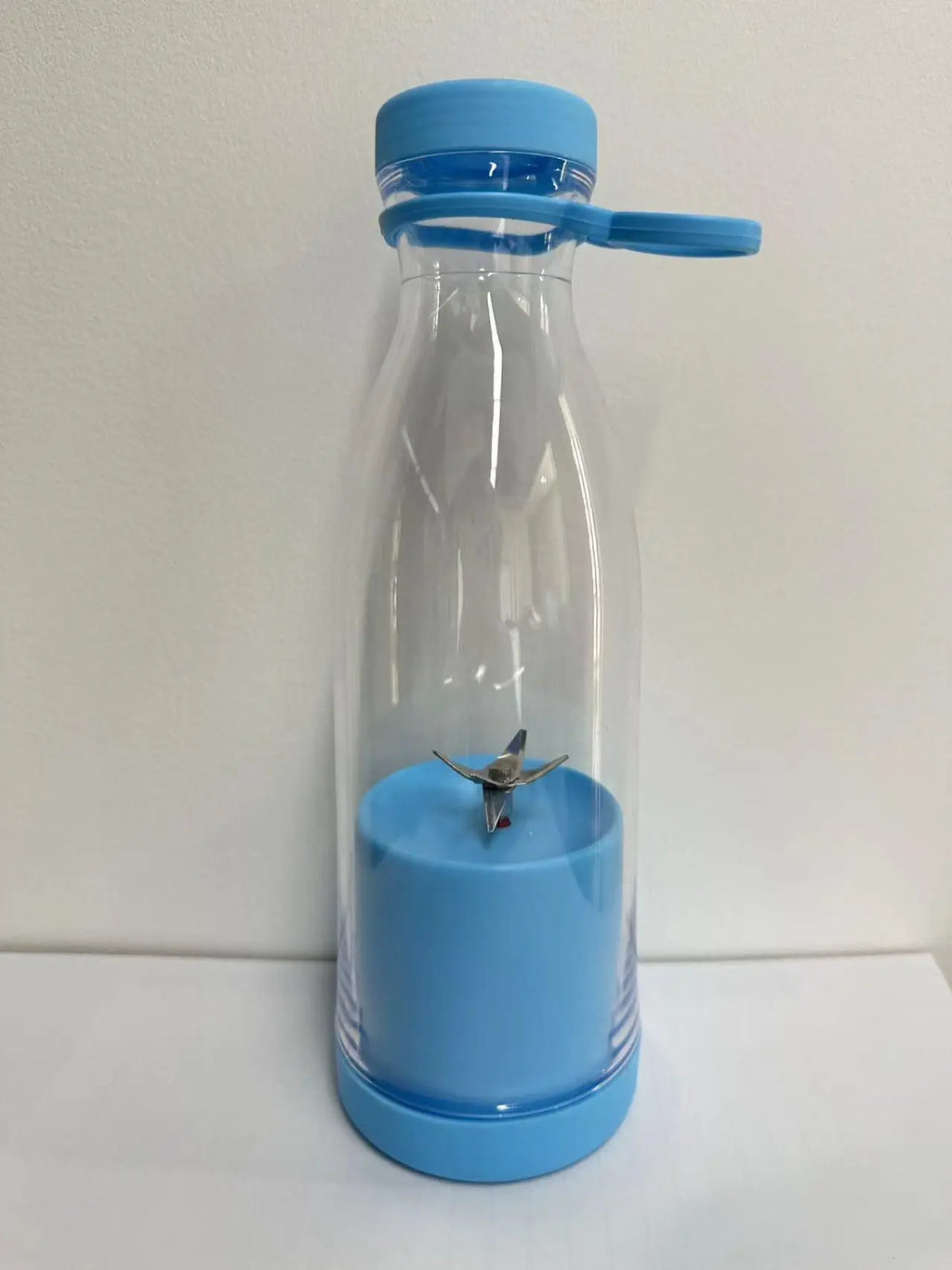 Portable Rechargeable Mini Electric Juicer Cup with 6 USB Power Supply for Home Juice Coke Cup